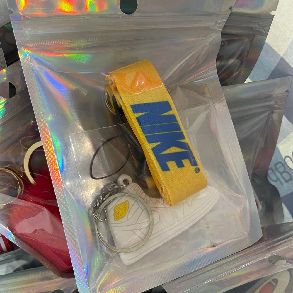 NIKE Detachable Nike Lanyards and Shoe Keychain Sets